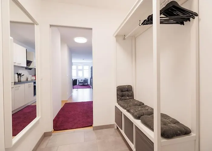 New! Convenient Viennalove Wienmeidling Апартаменти *